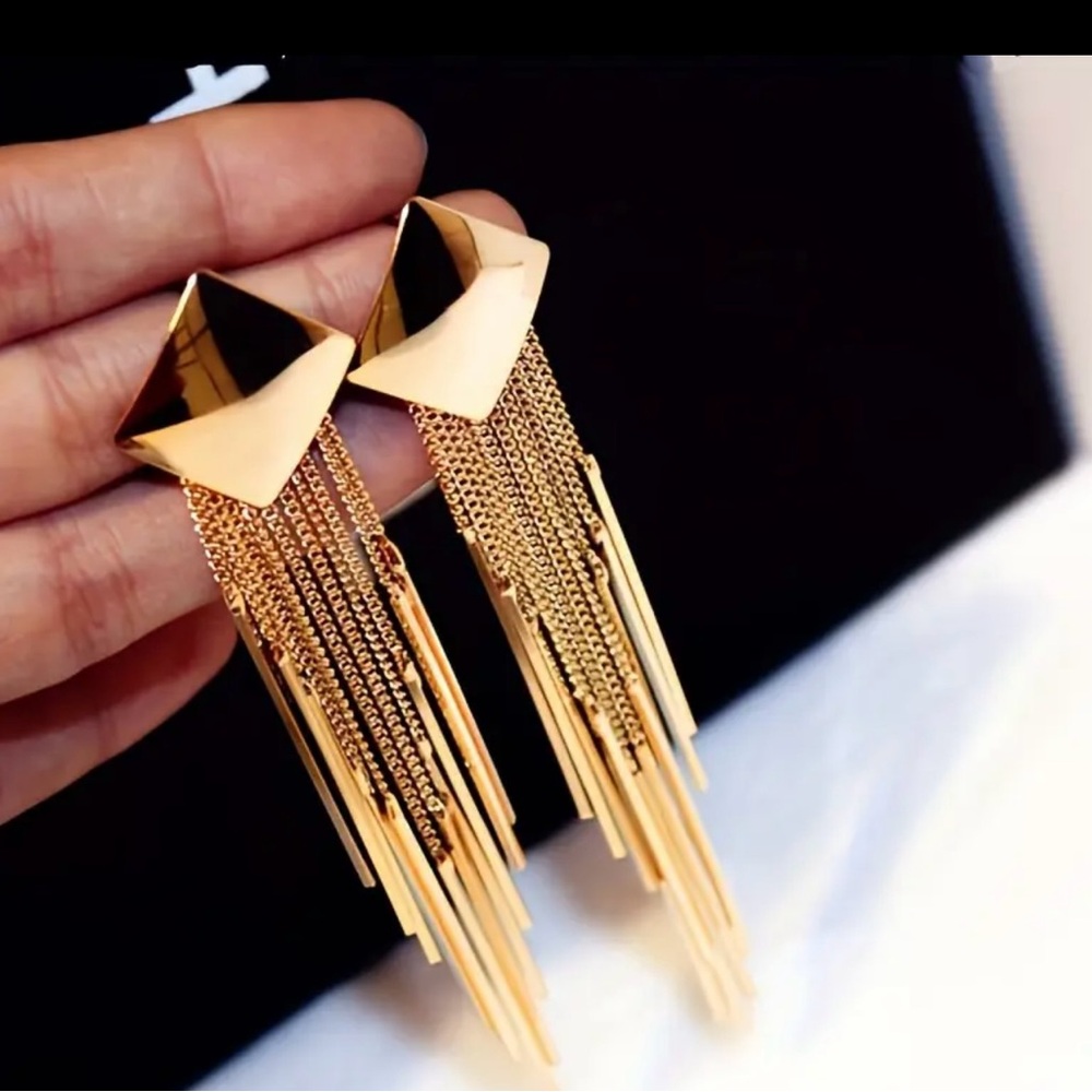 Elegant Gold Tassel Earrings